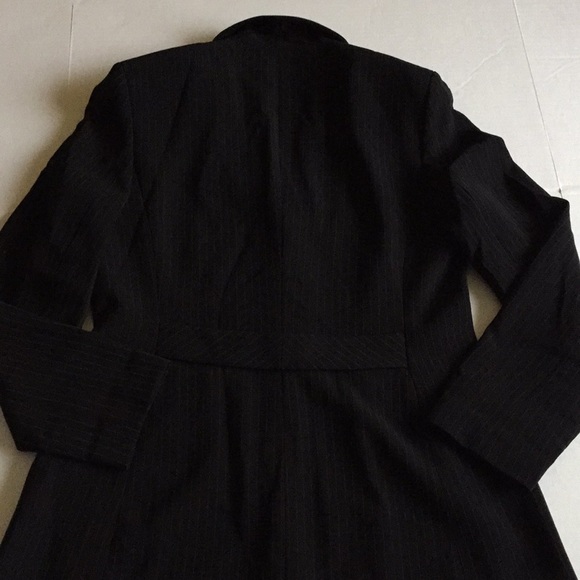 Ann Taylor pinstriped blazer - Picture 4 of 5